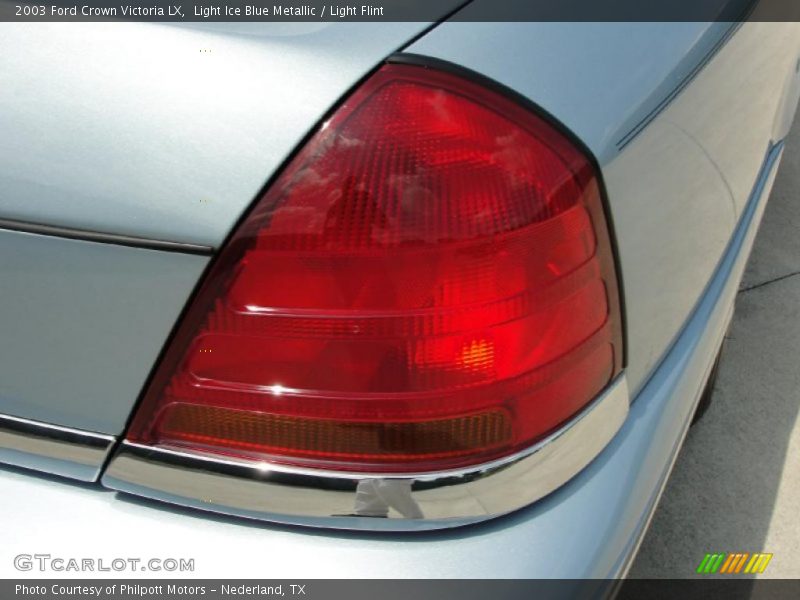 Light Ice Blue Metallic / Light Flint 2003 Ford Crown Victoria LX