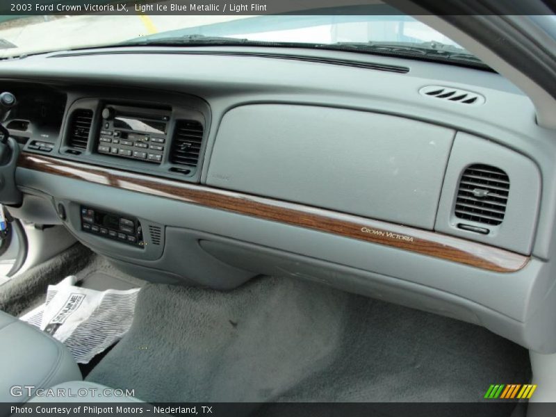 Light Ice Blue Metallic / Light Flint 2003 Ford Crown Victoria LX