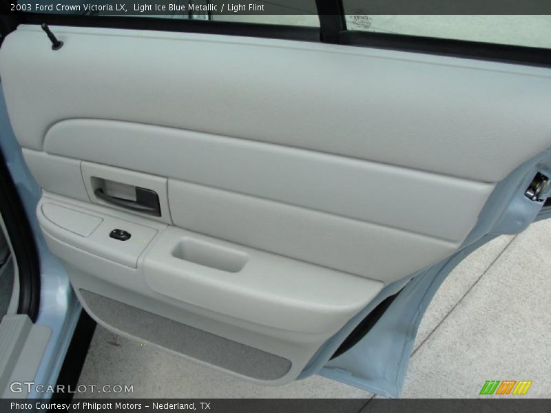 Light Ice Blue Metallic / Light Flint 2003 Ford Crown Victoria LX