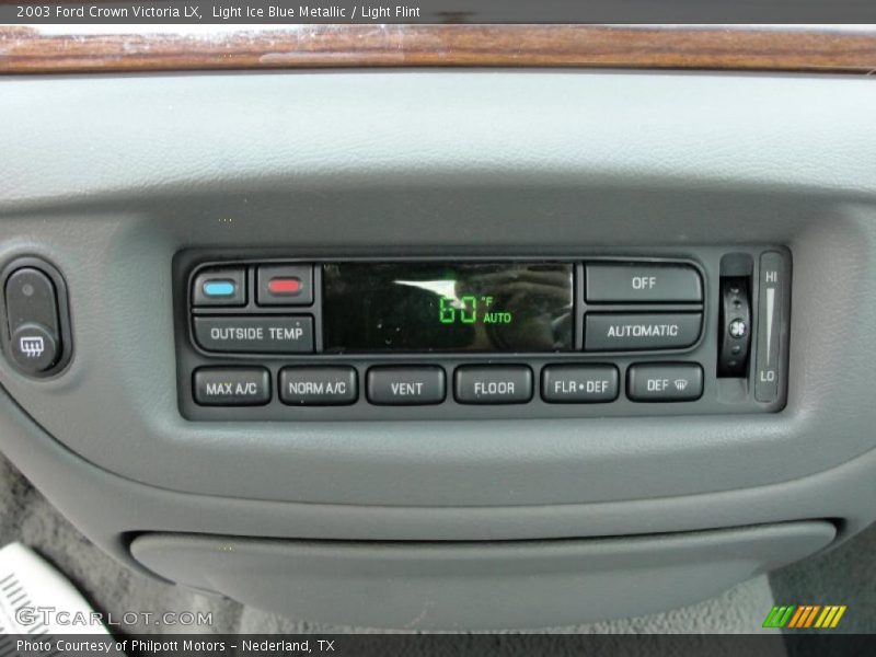 Light Ice Blue Metallic / Light Flint 2003 Ford Crown Victoria LX
