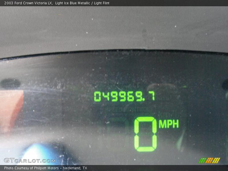 Light Ice Blue Metallic / Light Flint 2003 Ford Crown Victoria LX