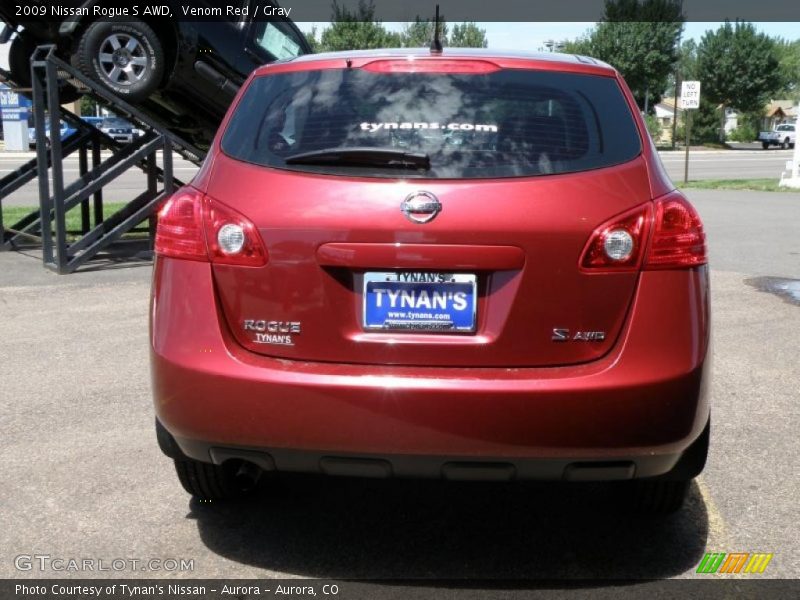 Venom Red / Gray 2009 Nissan Rogue S AWD