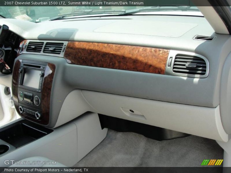 Summit White / Light Titanium/Dark Titanium 2007 Chevrolet Suburban 1500 LTZ