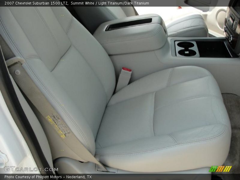 Summit White / Light Titanium/Dark Titanium 2007 Chevrolet Suburban 1500 LTZ