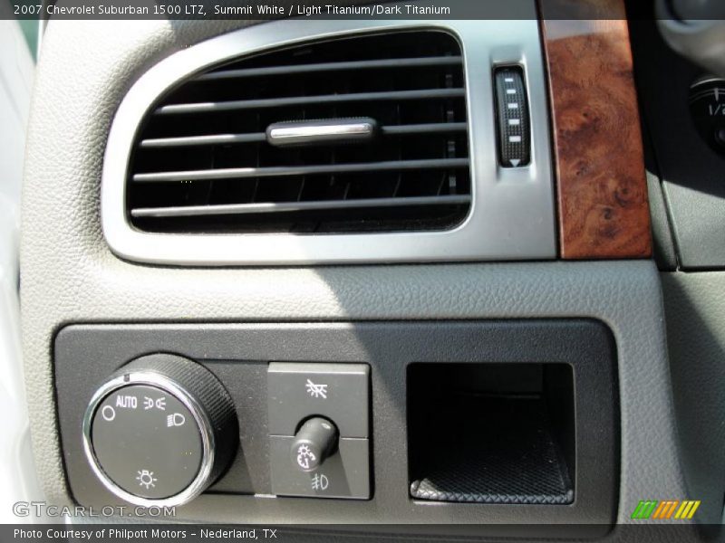 Summit White / Light Titanium/Dark Titanium 2007 Chevrolet Suburban 1500 LTZ
