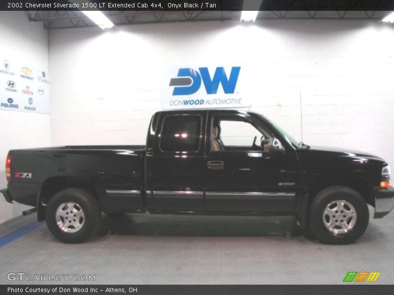 Onyx Black / Tan 2002 Chevrolet Silverado 1500 LT Extended Cab 4x4