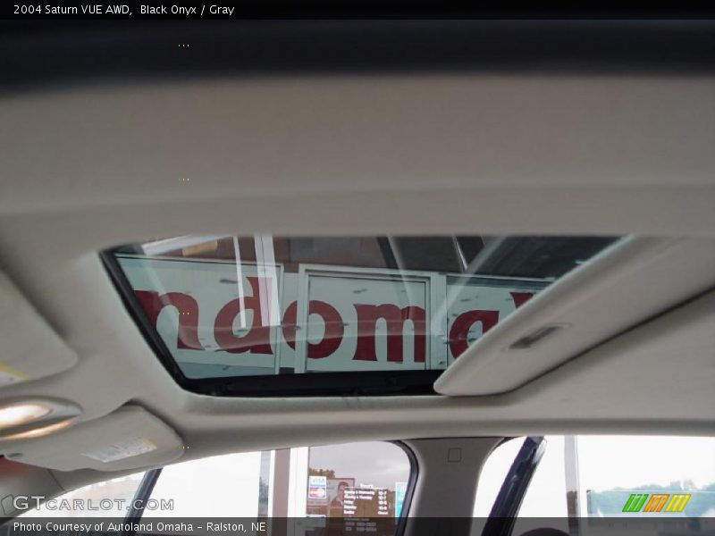 Black Onyx / Gray 2004 Saturn VUE AWD