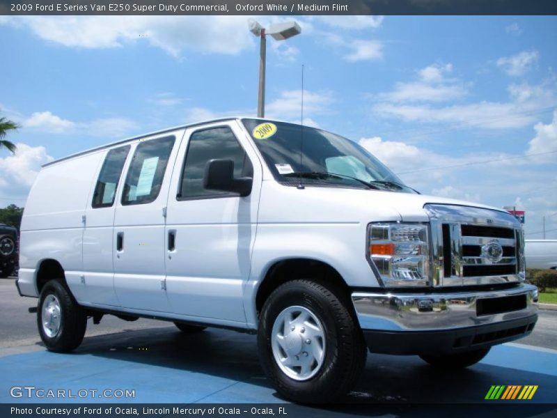 Oxford White / Medium Flint 2009 Ford E Series Van E250 Super Duty Commercial