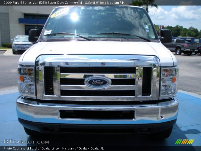 Oxford White / Medium Flint 2009 Ford E Series Van E250 Super Duty Commercial