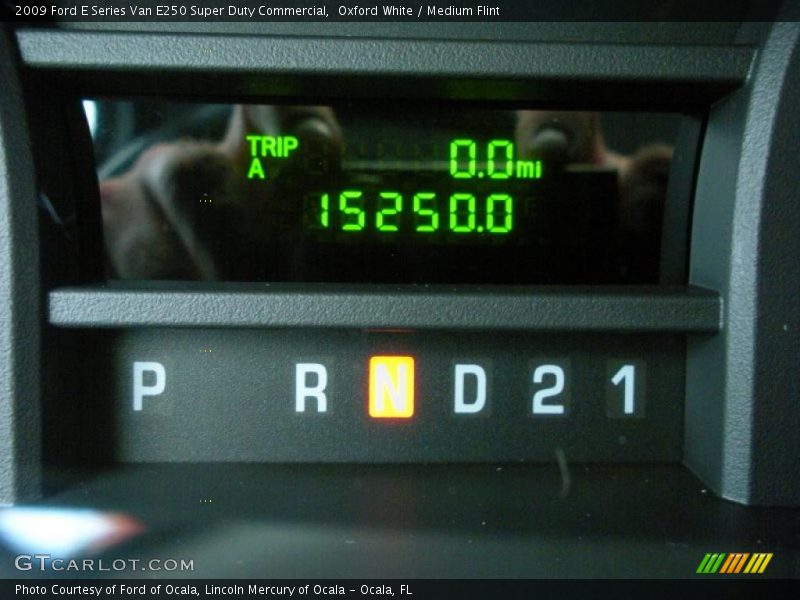 Oxford White / Medium Flint 2009 Ford E Series Van E250 Super Duty Commercial