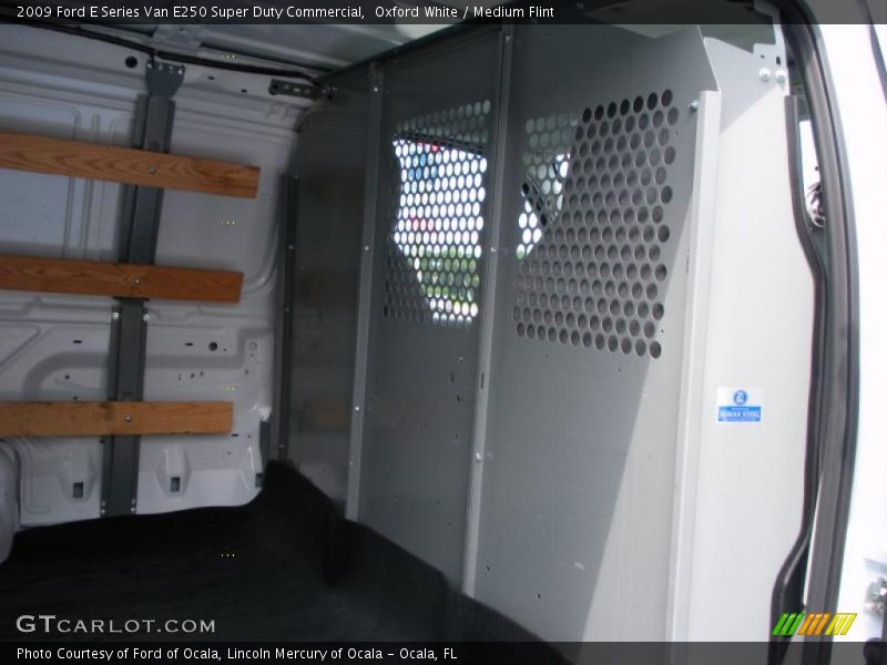 Oxford White / Medium Flint 2009 Ford E Series Van E250 Super Duty Commercial