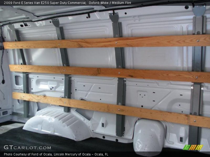 Oxford White / Medium Flint 2009 Ford E Series Van E250 Super Duty Commercial
