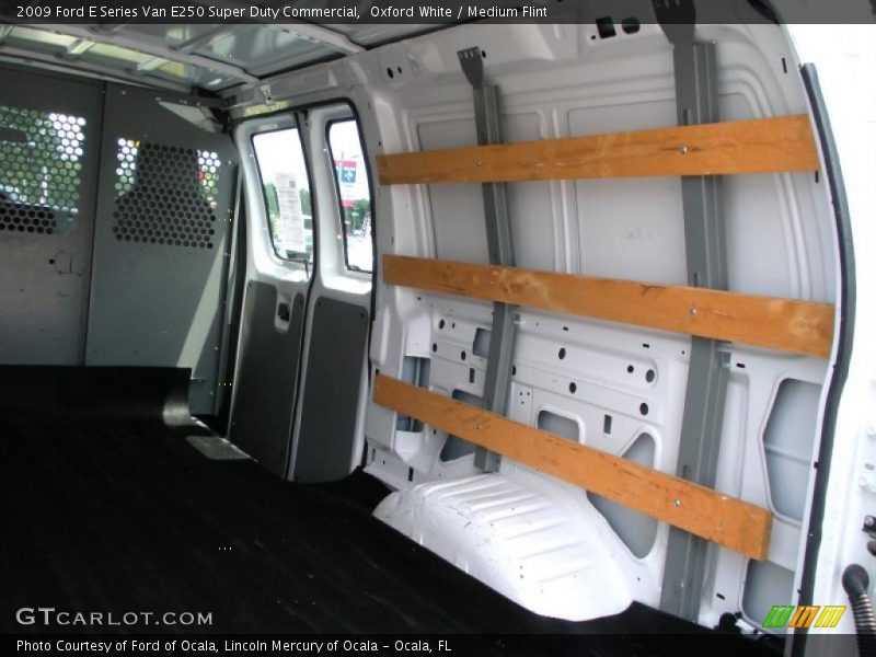 Oxford White / Medium Flint 2009 Ford E Series Van E250 Super Duty Commercial