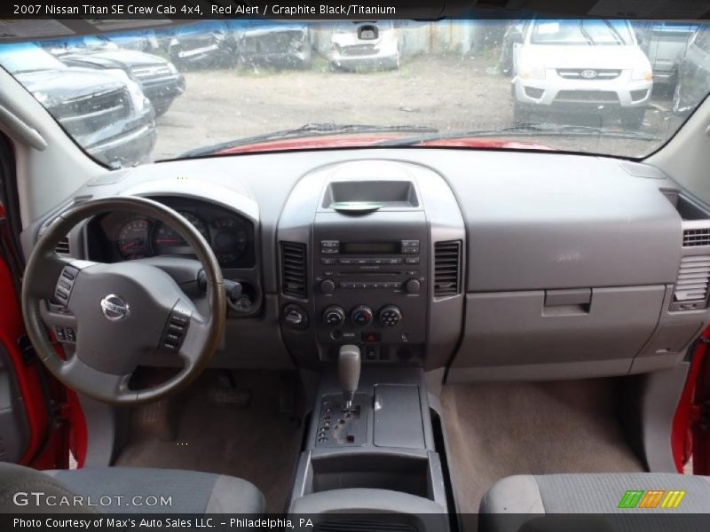 Red Alert / Graphite Black/Titanium 2007 Nissan Titan SE Crew Cab 4x4
