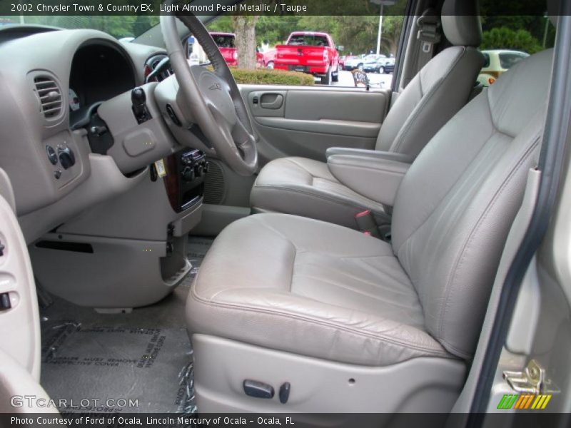 Light Almond Pearl Metallic / Taupe 2002 Chrysler Town & Country EX