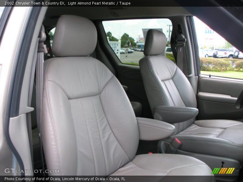 Light Almond Pearl Metallic / Taupe 2002 Chrysler Town & Country EX