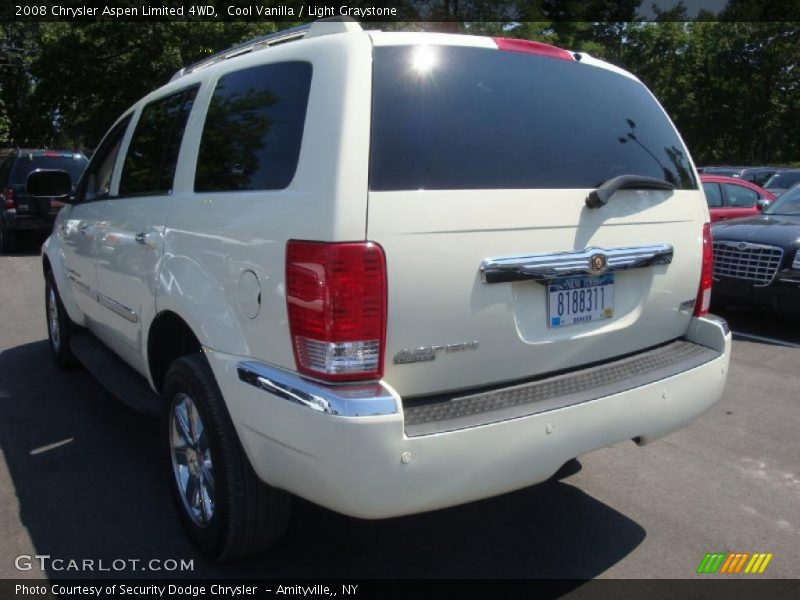Cool Vanilla / Light Graystone 2008 Chrysler Aspen Limited 4WD