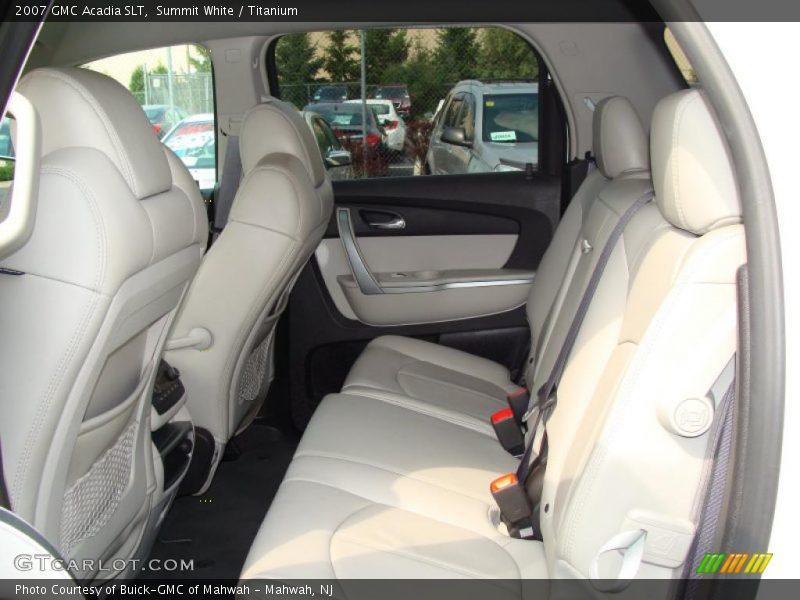 Summit White / Titanium 2007 GMC Acadia SLT