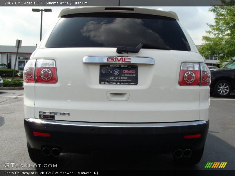 Summit White / Titanium 2007 GMC Acadia SLT