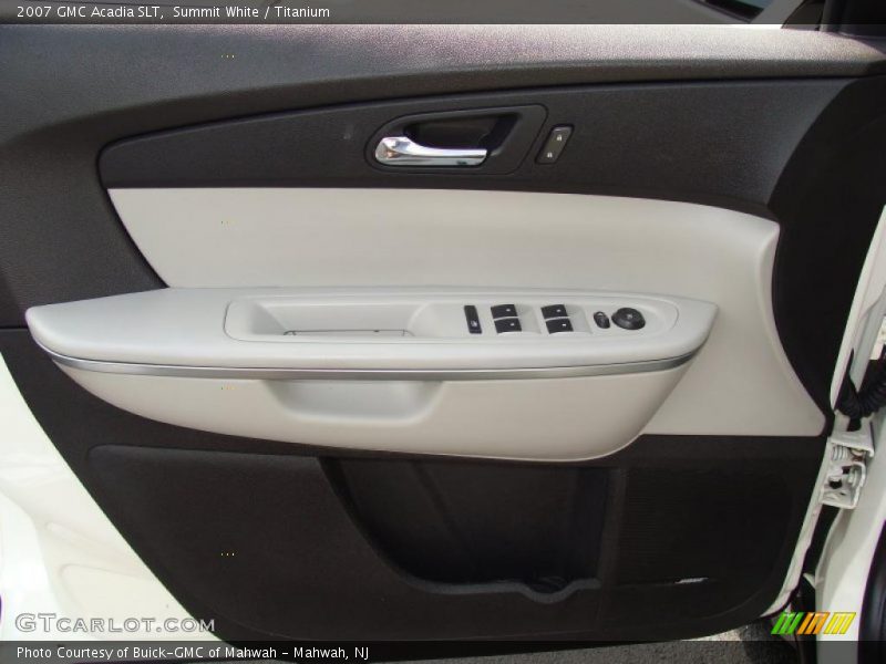 Summit White / Titanium 2007 GMC Acadia SLT