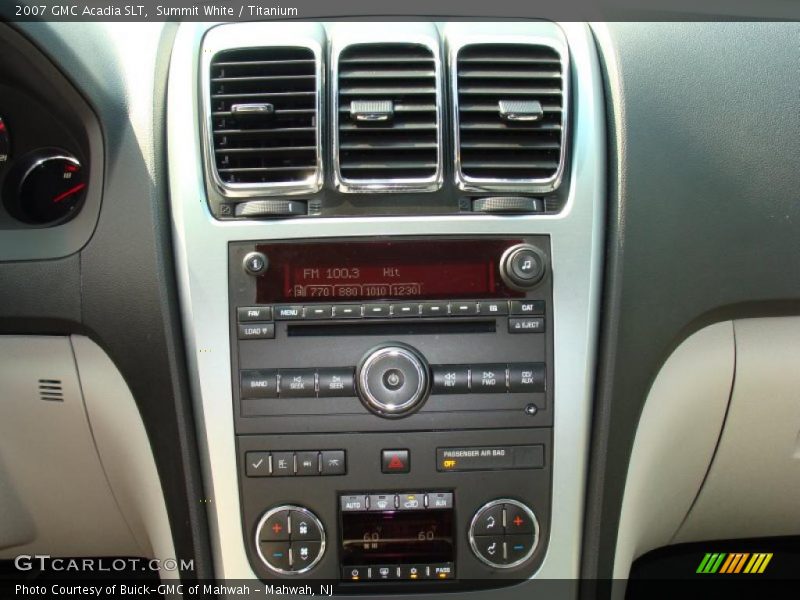 Summit White / Titanium 2007 GMC Acadia SLT