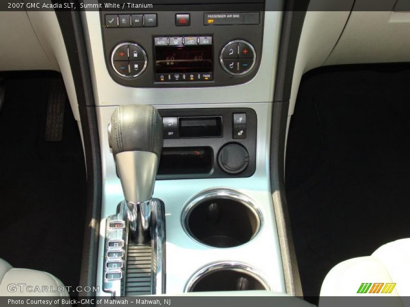 Summit White / Titanium 2007 GMC Acadia SLT