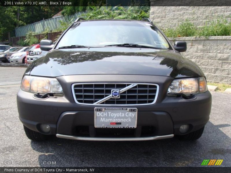 Black / Beige 2001 Volvo V70 XC AWD