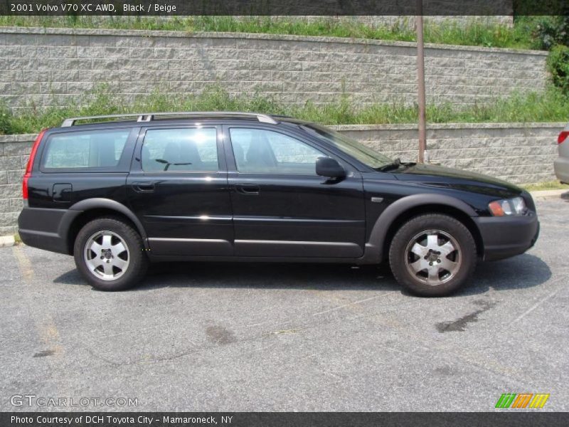 Black / Beige 2001 Volvo V70 XC AWD