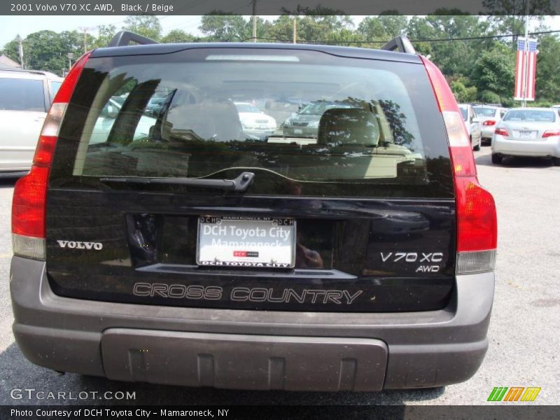 Black / Beige 2001 Volvo V70 XC AWD