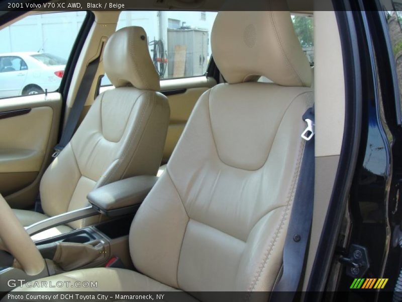 Black / Beige 2001 Volvo V70 XC AWD