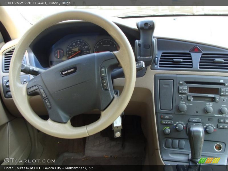 Black / Beige 2001 Volvo V70 XC AWD
