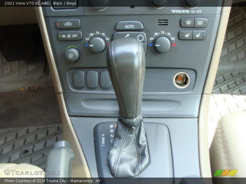 Black / Beige 2001 Volvo V70 XC AWD