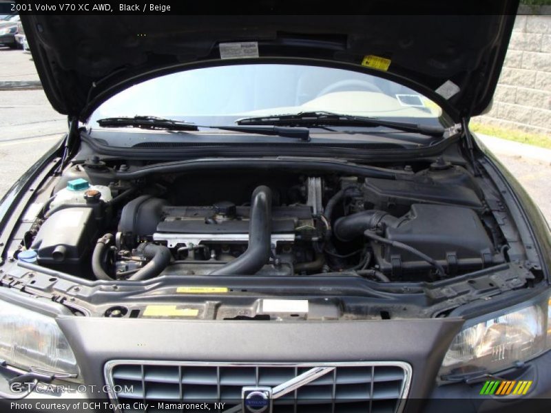 Black / Beige 2001 Volvo V70 XC AWD