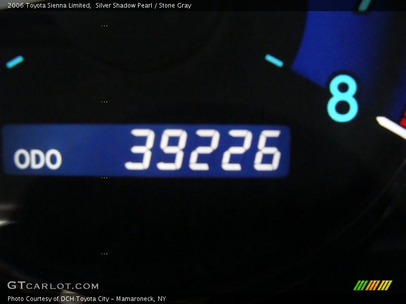 Silver Shadow Pearl / Stone Gray 2006 Toyota Sienna Limited