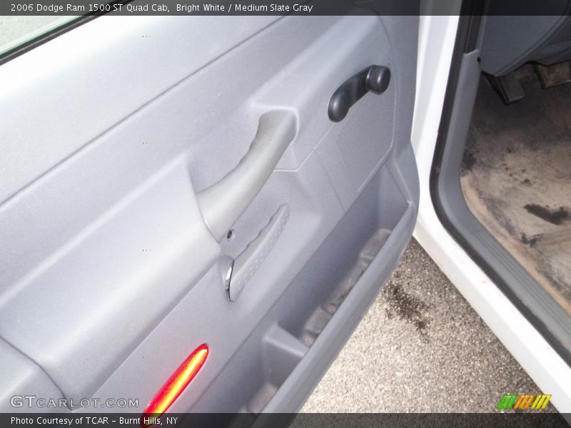 Bright White / Medium Slate Gray 2006 Dodge Ram 1500 ST Quad Cab