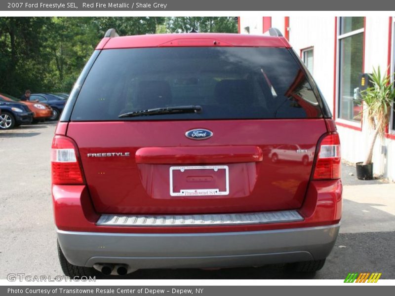 Red Fire Metallic / Shale Grey 2007 Ford Freestyle SEL