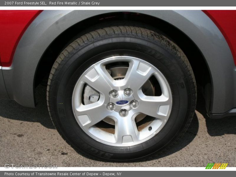 Red Fire Metallic / Shale Grey 2007 Ford Freestyle SEL
