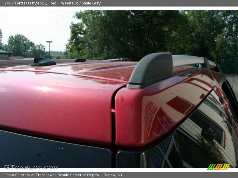 Red Fire Metallic / Shale Grey 2007 Ford Freestyle SEL