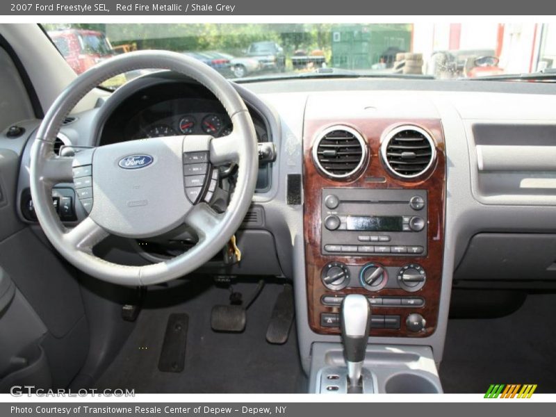 Red Fire Metallic / Shale Grey 2007 Ford Freestyle SEL