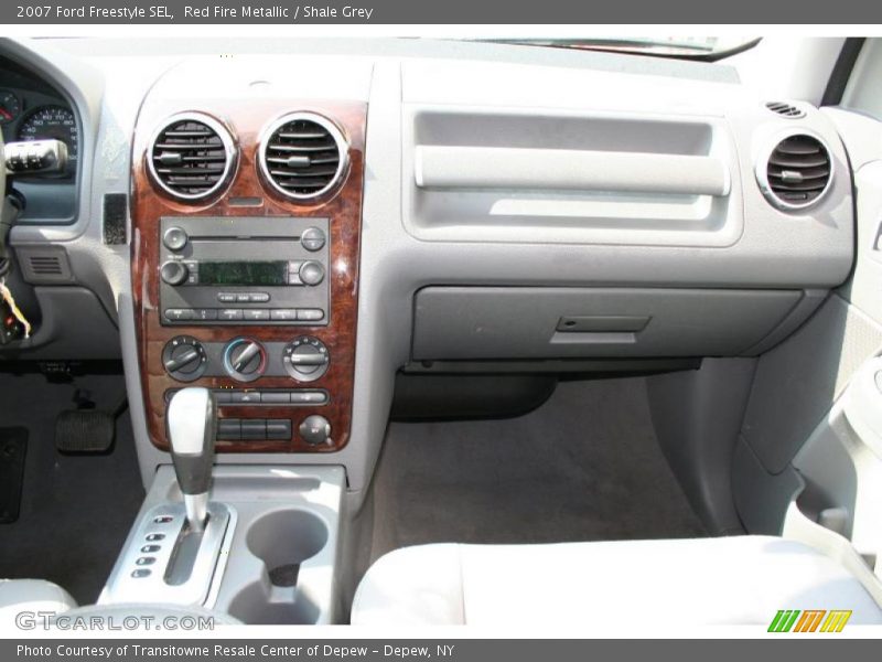 Red Fire Metallic / Shale Grey 2007 Ford Freestyle SEL