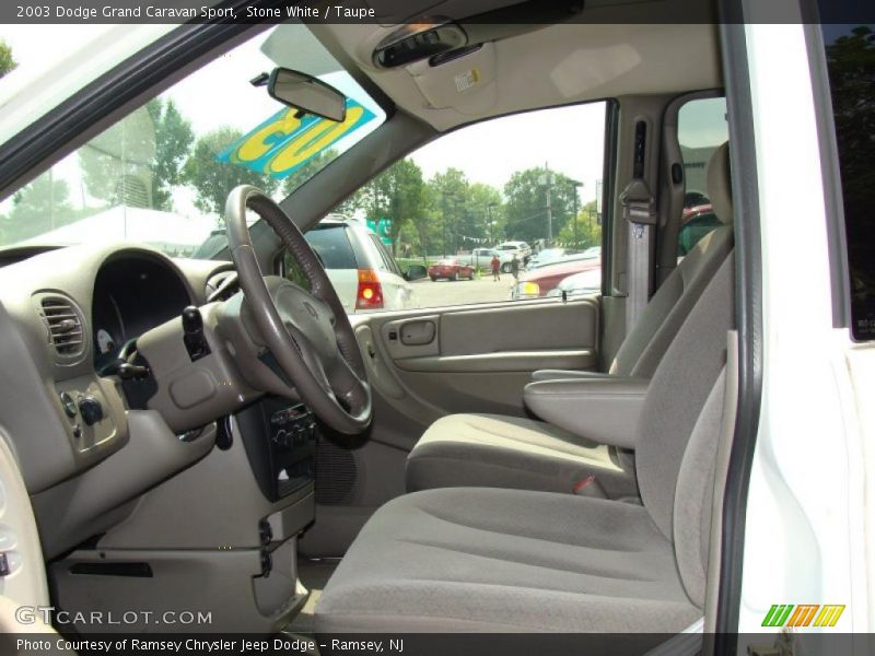 Stone White / Taupe 2003 Dodge Grand Caravan Sport