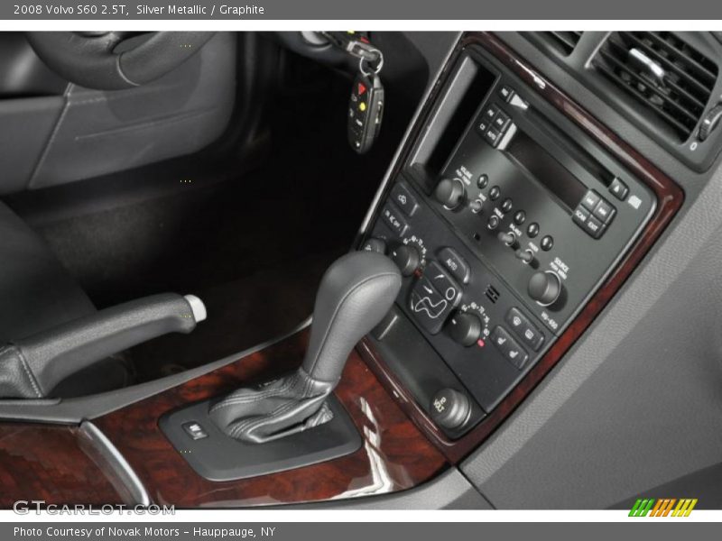Silver Metallic / Graphite 2008 Volvo S60 2.5T