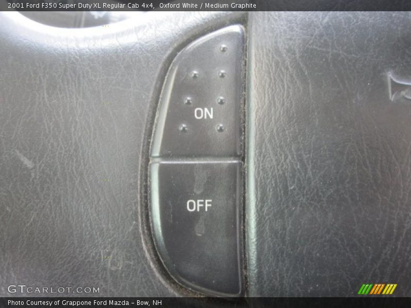 Oxford White / Medium Graphite 2001 Ford F350 Super Duty XL Regular Cab 4x4