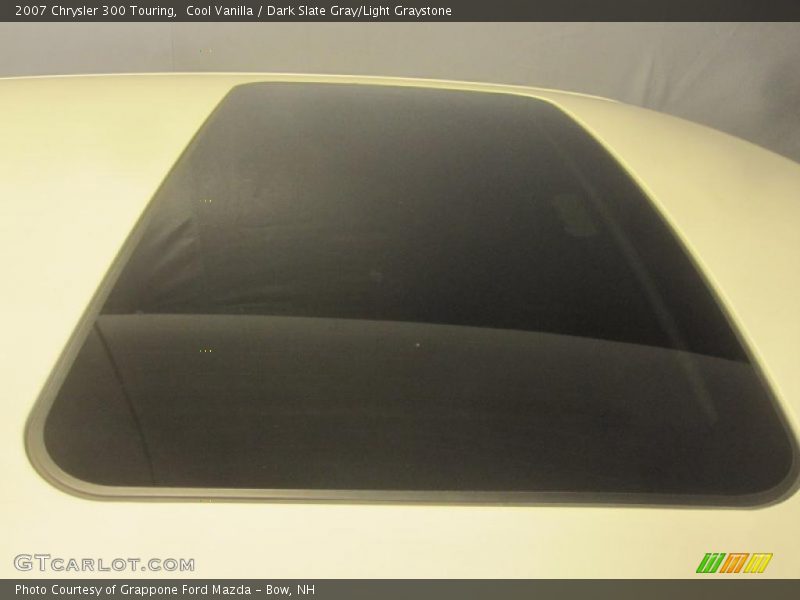 Cool Vanilla / Dark Slate Gray/Light Graystone 2007 Chrysler 300 Touring