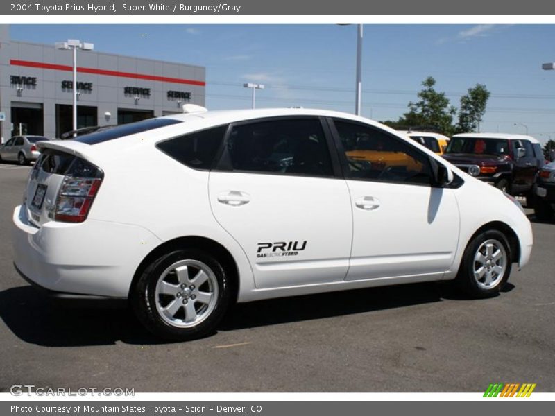 Super White / Burgundy/Gray 2004 Toyota Prius Hybrid