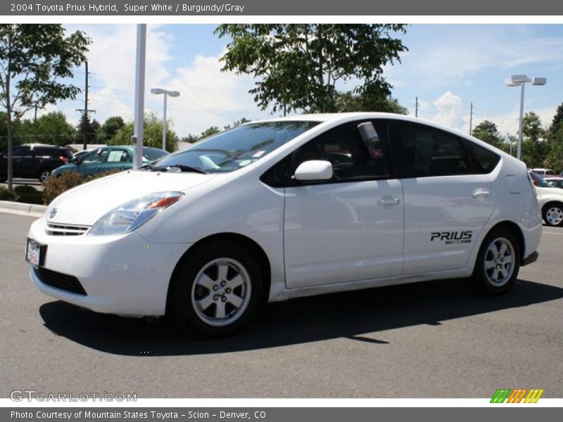 Super White / Burgundy/Gray 2004 Toyota Prius Hybrid