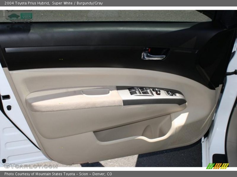 Super White / Burgundy/Gray 2004 Toyota Prius Hybrid