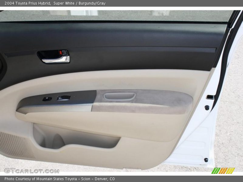 Super White / Burgundy/Gray 2004 Toyota Prius Hybrid