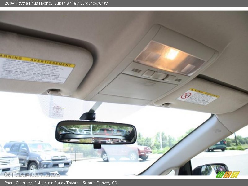 Super White / Burgundy/Gray 2004 Toyota Prius Hybrid