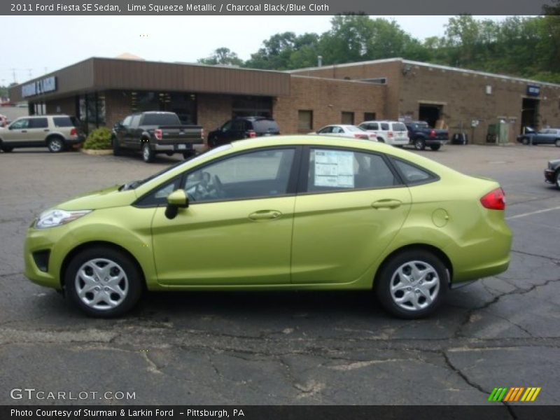 Lime Squeeze Metallic / Charcoal Black/Blue Cloth 2011 Ford Fiesta SE Sedan